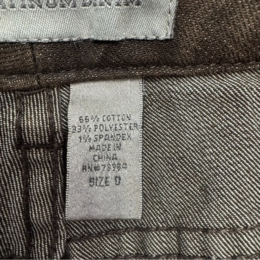 Chico’s Platinum Denim Ultimate Fit Brown Capri Jeans Cropped Button Zip Fly